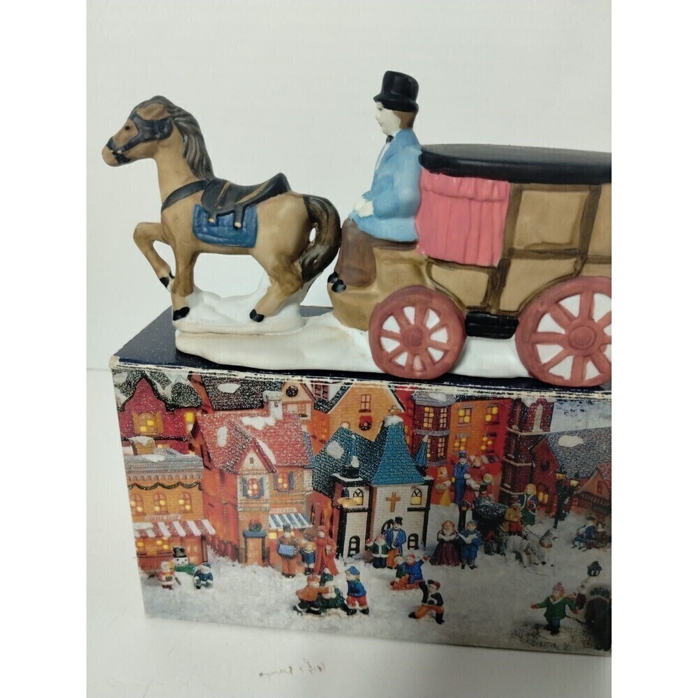 Dickens Collectables, Hand-Painted Porcelain Carriage in‎ Original Box